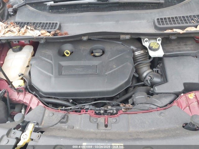 1FMCU9J9XFUA20823 Ford Escape Titanium