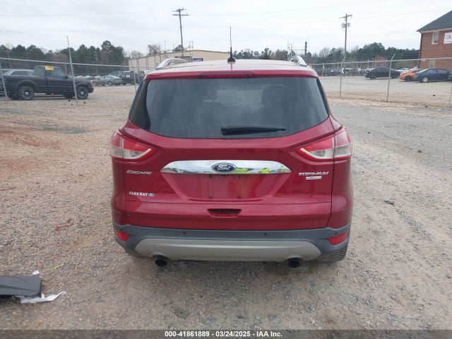 1FMCU9J9XFUA20823 Ford Escape Titanium