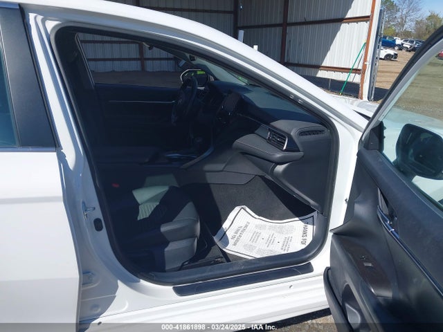 4T1T11AK1RU849586 Toyota CAMRY SE