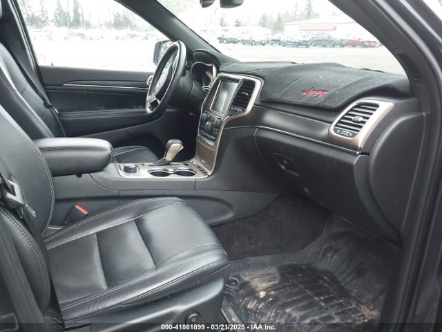 1C4RJFBG3GC318138 Jeep Grand Cherokee Limited