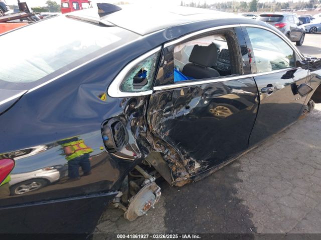 1G1ZD5STXNF115458 Chevrolet Malibu Fwd Lt