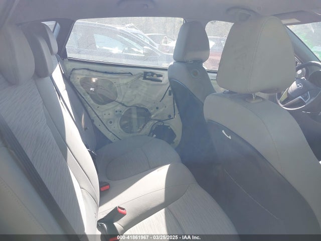 KMHCT5AE7HU351354 Hyundai ACCENT SE