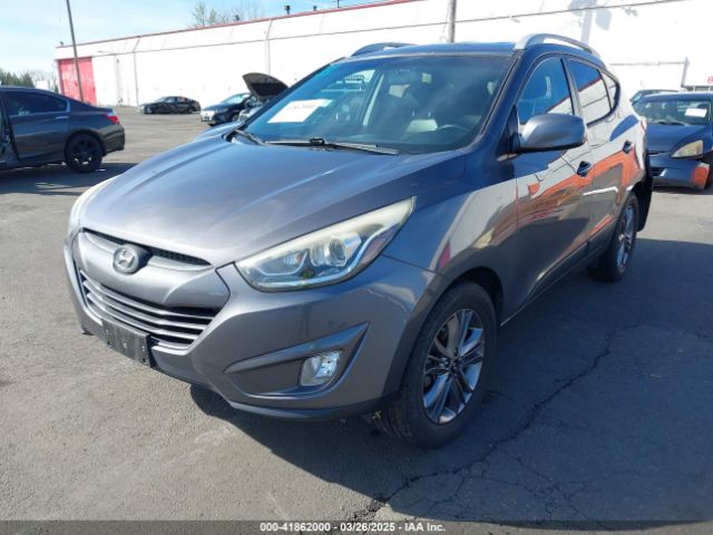 KM8JUCAG6FU008672 Hyundai TUCSON SE