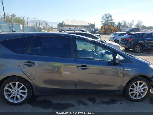 JTDZN3EU2E3293587 Toyota Prius V Five