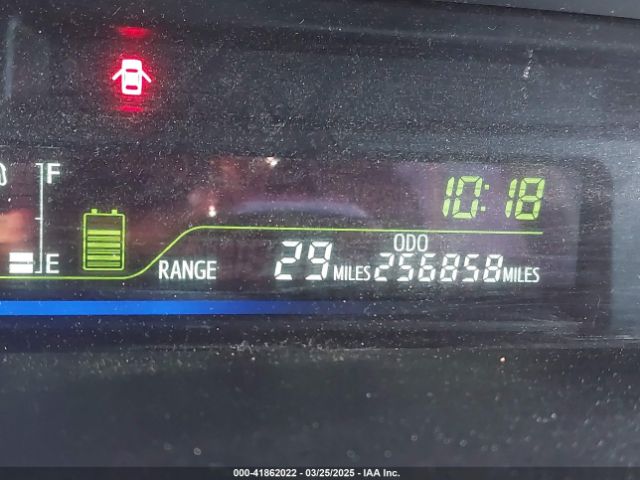 JTDZN3EU2E3293587 Toyota Prius V Five