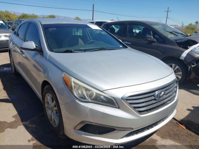 Auction sale of the 2017 Hyundai Sonata Se, vin: 5NPE24AF4HH556403, lot number: 41862043