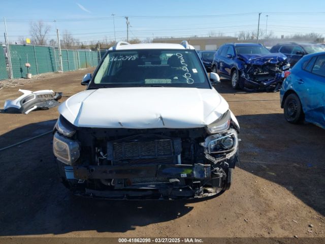 KMHRC8A32LU035900 Hyundai Venue Sel