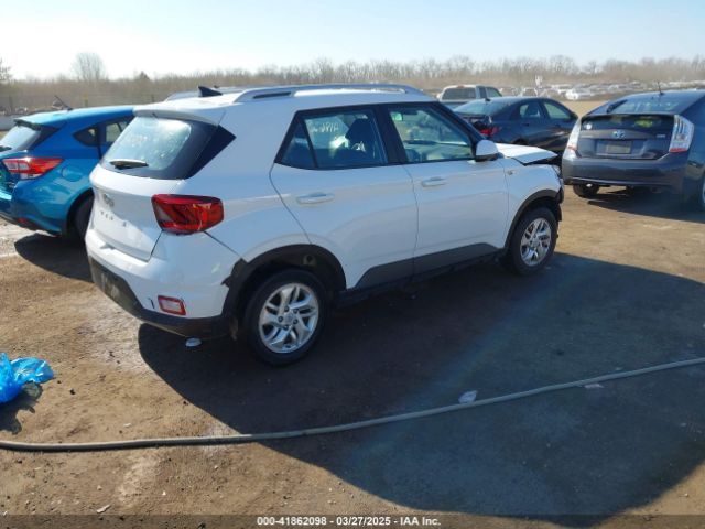 KMHRC8A32LU035900 Hyundai Venue Sel
