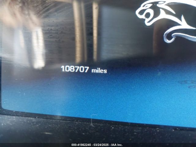 2012 JAGUAR XJ SAJWA1CB6CLV22792 Photo 6