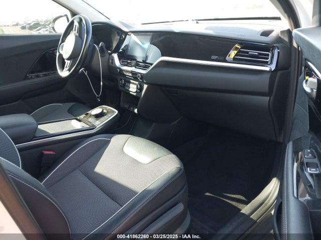 KNDCC3LG1N5160736 KIA Niro Ev S