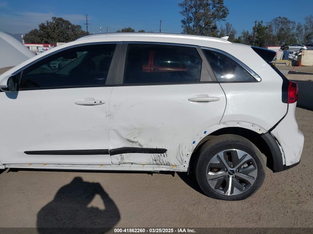 KNDCC3LG1N5160736 KIA Niro Ev S