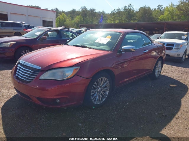 Chrysler 200 Limited 2014 1C3BCBFG2EN134779 Image 2