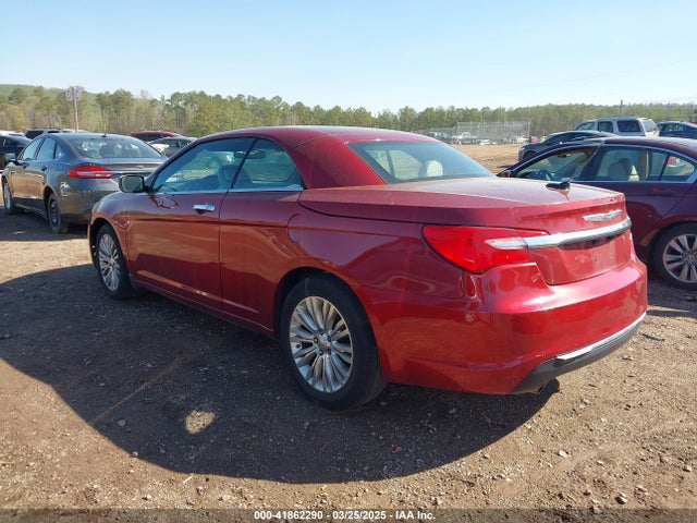 Chrysler 200 Limited 2014 1C3BCBFG2EN134779 Image 3