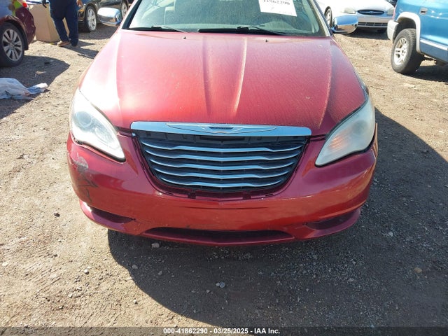 Chrysler 200 Limited 2014 1C3BCBFG2EN134779 Image 6
