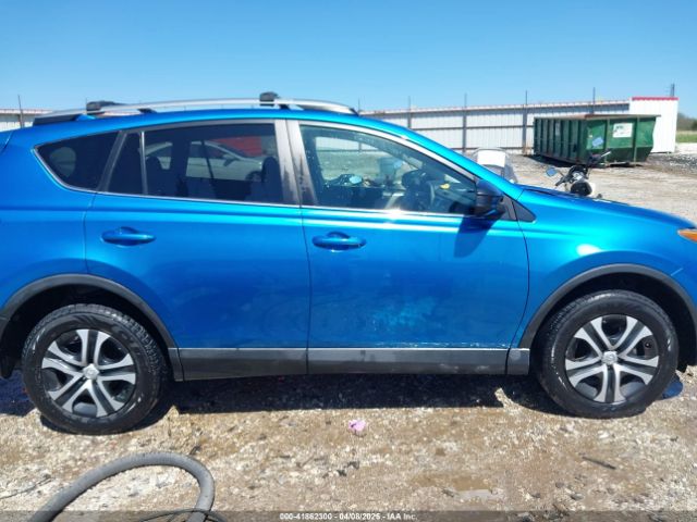 2T3ZFREV2HW404424 Toyota RAV4 LE