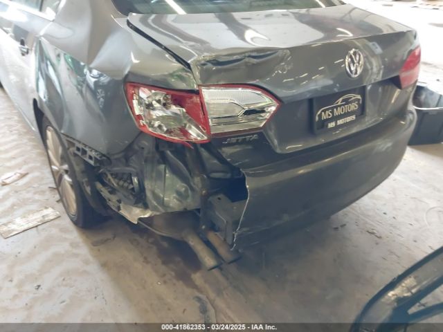 3VWL17AJ8EM388218 Volkswagen Jetta 1.8t Sel
