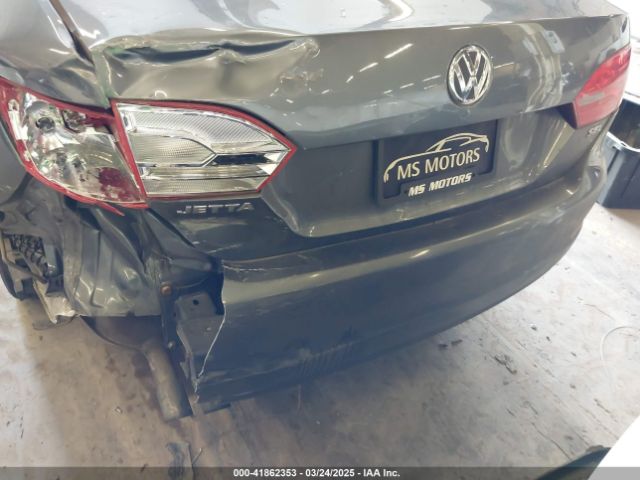 3VWL17AJ8EM388218 Volkswagen Jetta 1.8t Sel