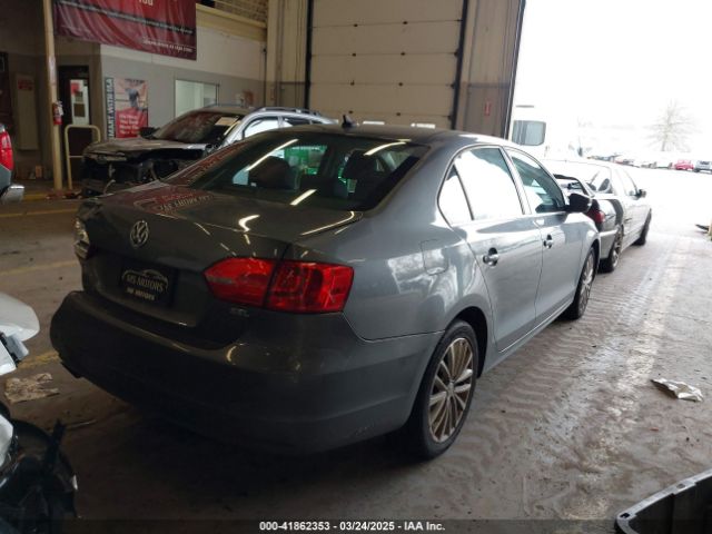 3VWL17AJ8EM388218 Volkswagen Jetta 1.8t Sel