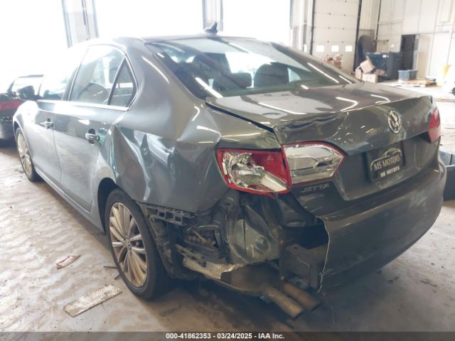 3VWL17AJ8EM388218 Volkswagen Jetta 1.8t Sel