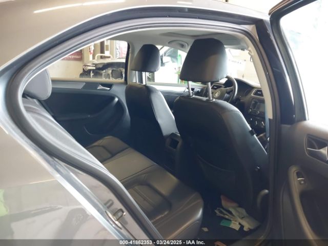 3VWL17AJ8EM388218 Volkswagen Jetta 1.8t Sel