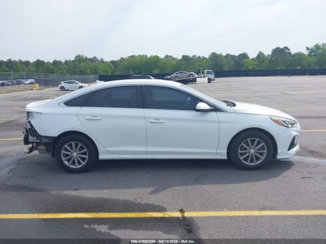 5NPE24AF1JH682871 Hyundai SONATA SE