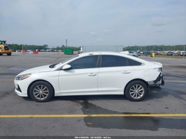 5NPE24AF1JH682871 Hyundai SONATA SE