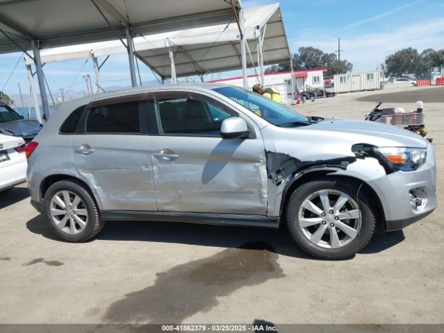 4A4AP3AUXEE003879 Mitsubishi Outlander Sport Es