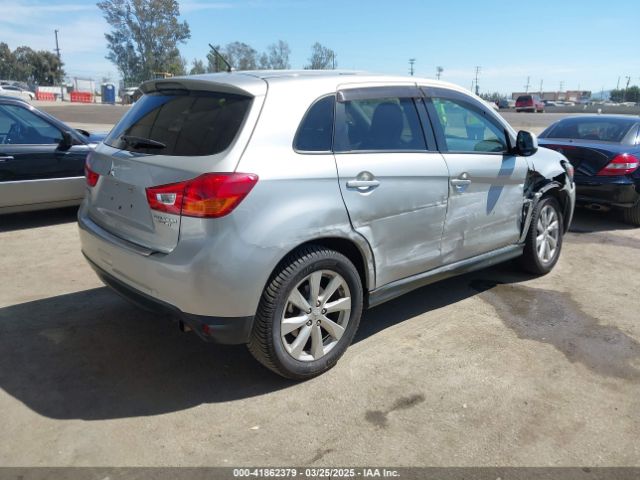4A4AP3AUXEE003879 Mitsubishi Outlander Sport Es