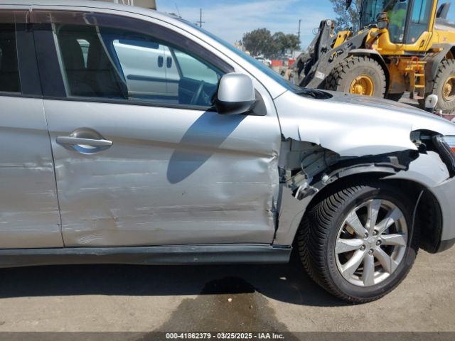 4A4AP3AUXEE003879 Mitsubishi Outlander Sport Es