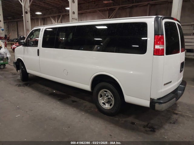 1GAZGPFG7L1182805 Chevrolet Express Passenger Rwd 3500 Extended Wheelbase Lt