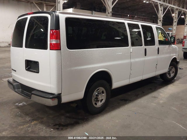 1GAZGPFG7L1182805 Chevrolet Express Passenger Rwd 3500 Extended Wheelbase Lt