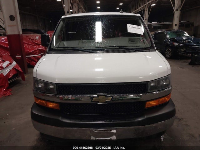 1GAZGPFG7L1182805 Chevrolet Express Passenger Rwd 3500 Extended Wheelbase Lt
