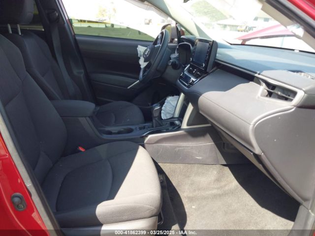 7MUCAAAG5NV029077 Toyota Corolla Cross Le