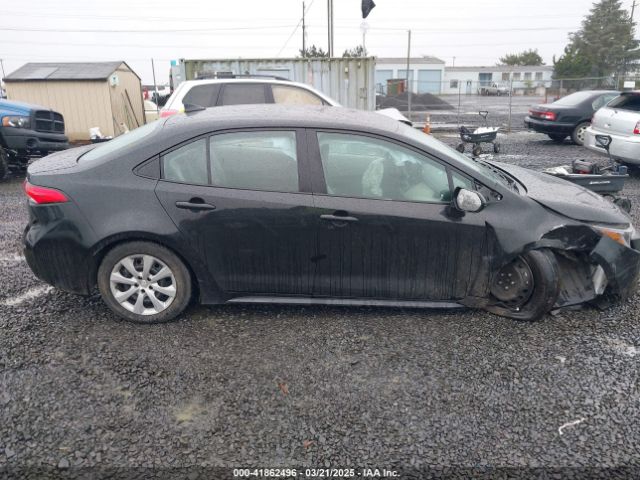 5YFEPMAE8NP369091 Toyota COROLLA LE