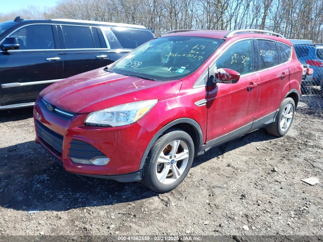 1FMCU9GX5EUE19501 Ford ESCAPE SE