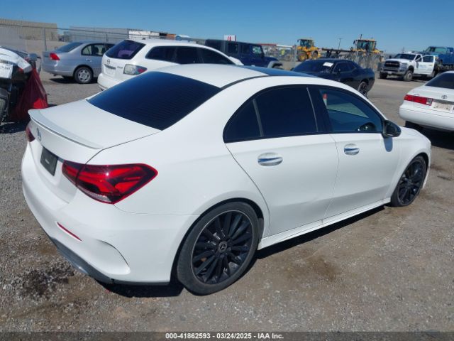 W1K3G4EB5MJ271412 Mercedes-Benz A 220
