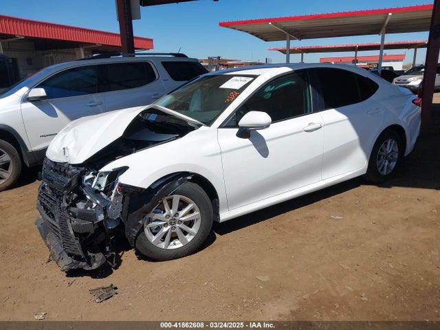 Toyota CAMRY LE 2025 4T1DAACK1SU109043 Image 2