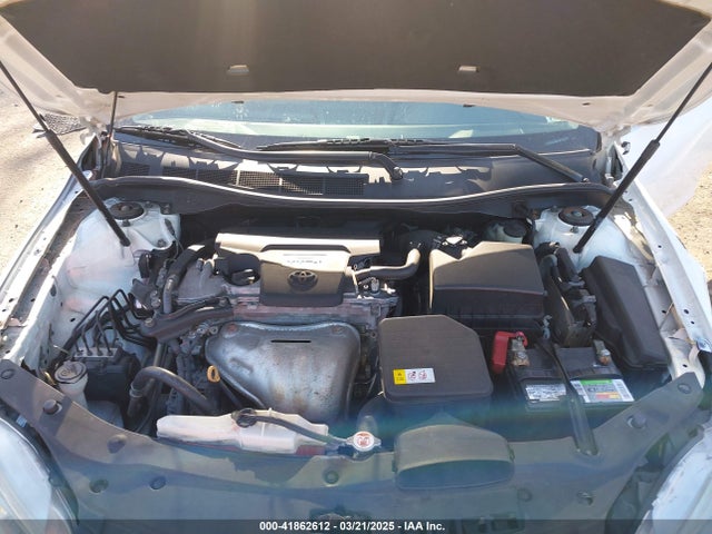 4T1BF1FK3HU683477 Toyota CAMRY SE