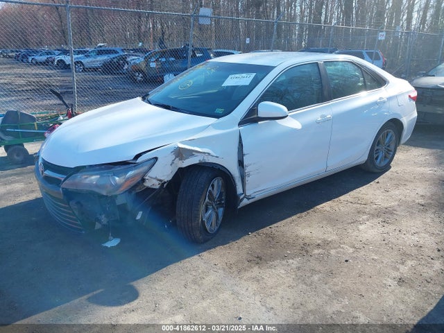 4T1BF1FK3HU683477 Toyota CAMRY SE