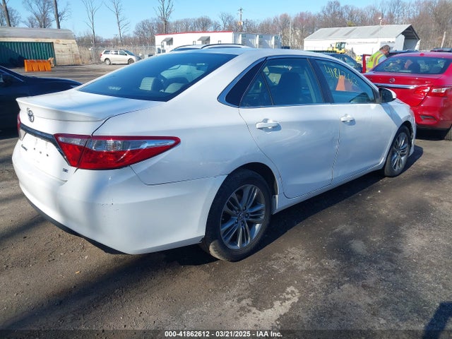 4T1BF1FK3HU683477 Toyota CAMRY SE
