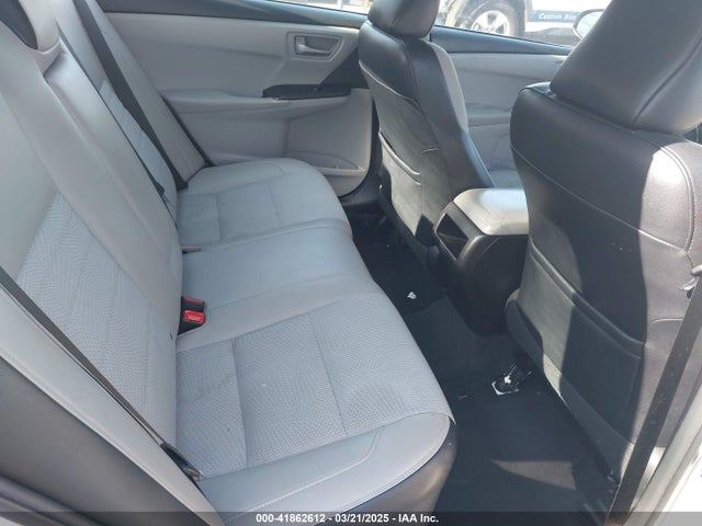 4T1BF1FK3HU683477 Toyota CAMRY SE