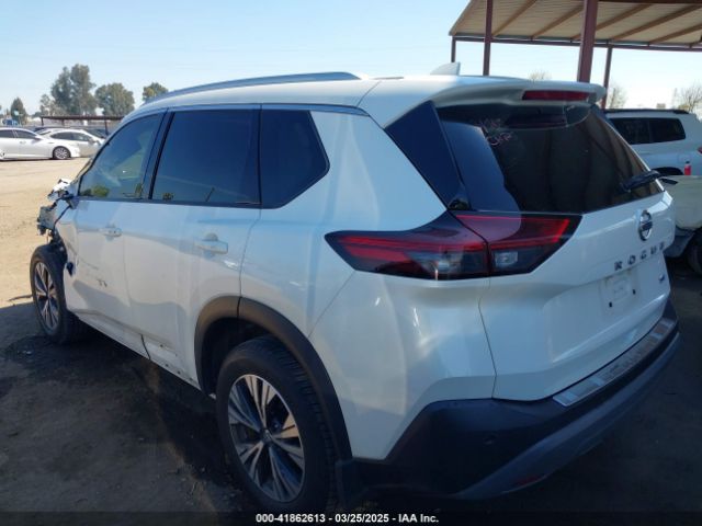 5N1AT3BA2MC782692 Nissan Rogue Sv Fwd