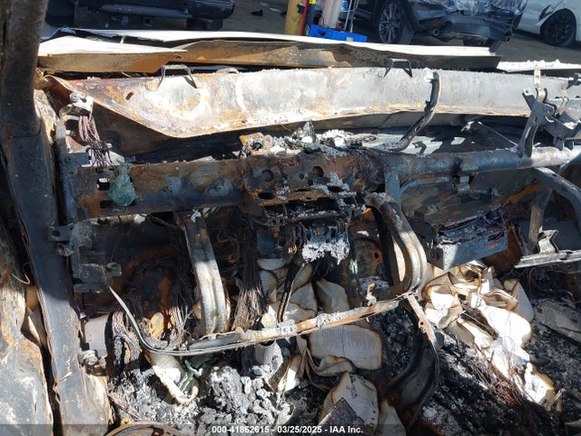 JM3KE2CY5G0883635 Mazda py
