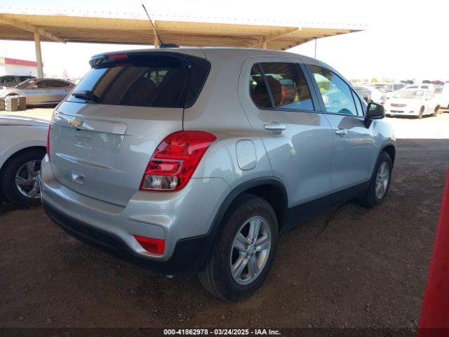 KL7CJKSB0MB335660 Chevrolet Trax Fwd Ls