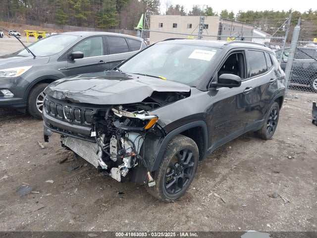 3C4NJDBB2NT208884 Jeep Compass Altitude 4x4