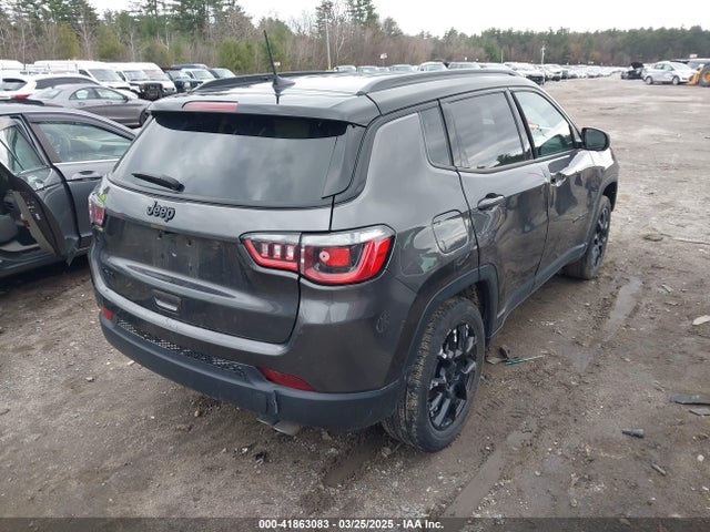 3C4NJDBB2NT208884 Jeep Compass Altitude 4x4