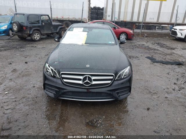 WDDZF4KB5JA352116 Mercedes-Benz E 300 4matic