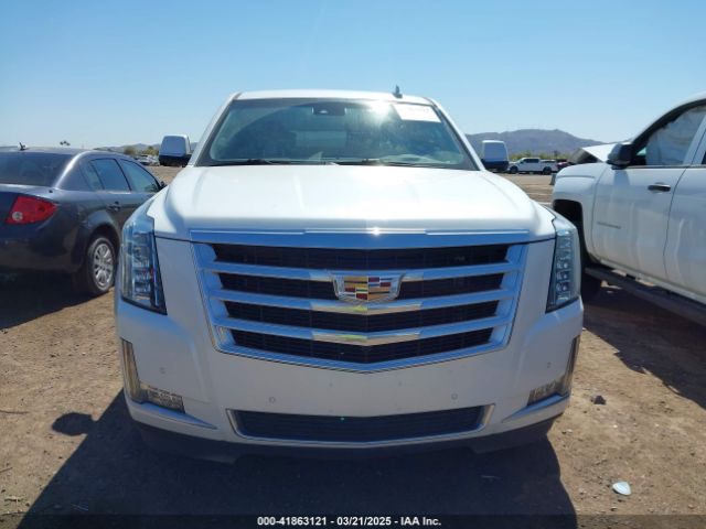 1GYS3BKJ2GR427147 Cadillac Escalade Luxury Collection