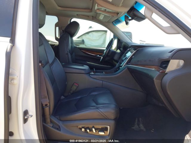1GYS3BKJ2GR427147 Cadillac Escalade Luxury Collection