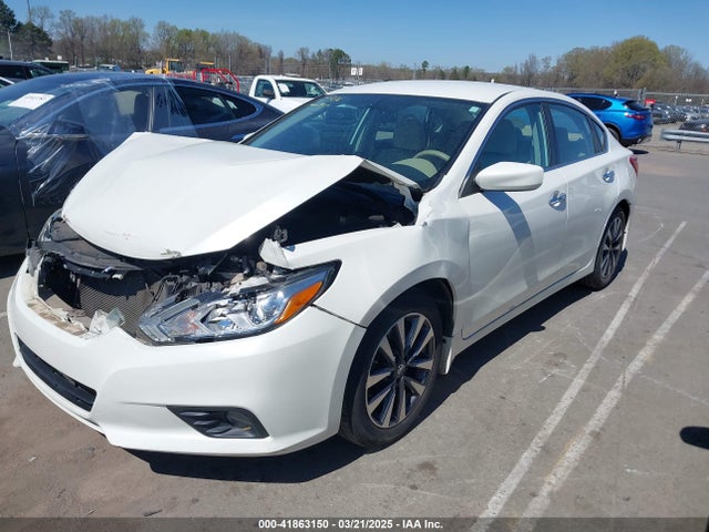 1N4AL3AP1HC141166 Nissan Altima 2.5 Sv